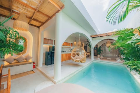 Swimming pool, sunbed