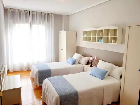 Bed, Bedroom, children