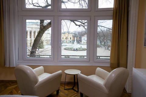 View (from property/room), Seating area, Bedroom