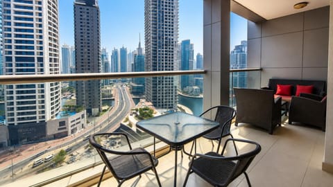 View (from property/room), Balcony/Terrace, Seating area, City view