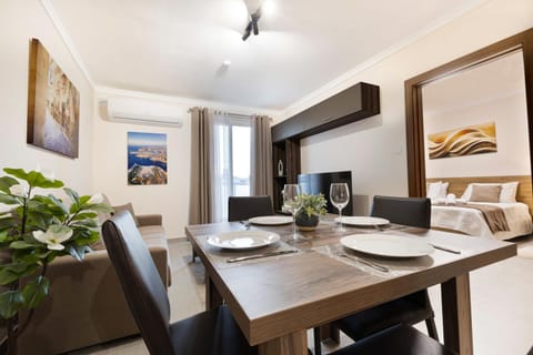 Luxurious & Spacious 1BD Stay at The Podium - Yacht Marina Area Apartment in Malta