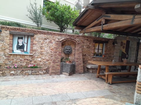 Inner courtyard view