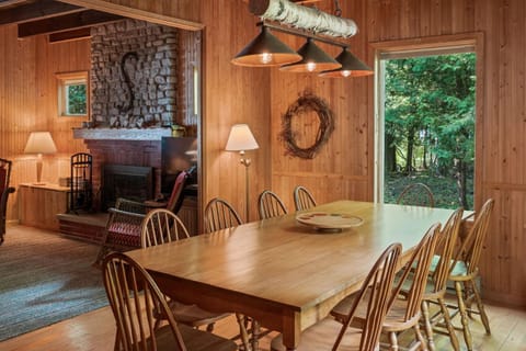 Sherwood Point Shores by Simple Life Rentals House in Door County