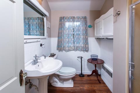 Manistique Stone Cottage by Simple Life Rentals House in Door County