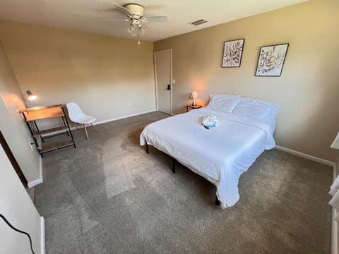 Host Hubble Private Rooms in Southern Lakeland House in Lakeland
