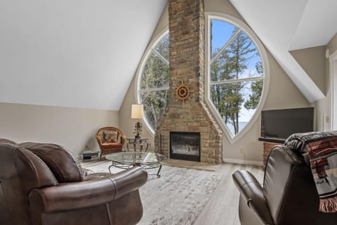 Sunset Retreat by Simple Life Rentals House in Door County