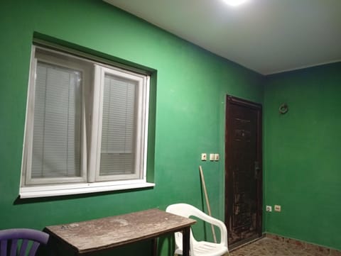 Zuta kuca na kraj sela House in Novi Sad