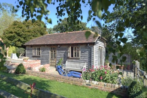 Property building, View (from property/room), View (from property/room), Garden view, pet friendly, pet friendly