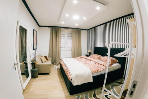 Bed, Photo of the whole room, Bedroom, wardrobe