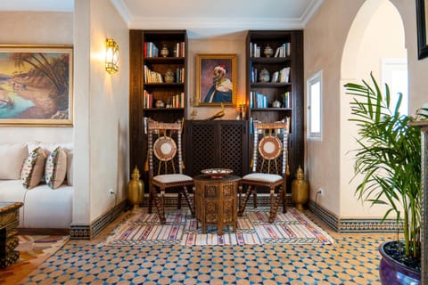Library, Living room, Seating area, Internal: Not applicable to any particular room