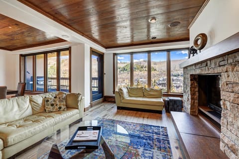 Stunning Views - Renovated Condo in Pines Lodge condo Apartment in Beaver Creek