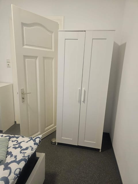 Bed, Photo of the whole room, Bedroom, wardrobe