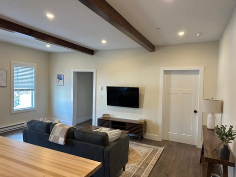 The Innwoods - Two Bedroom Apartment Apartment in Tannersville