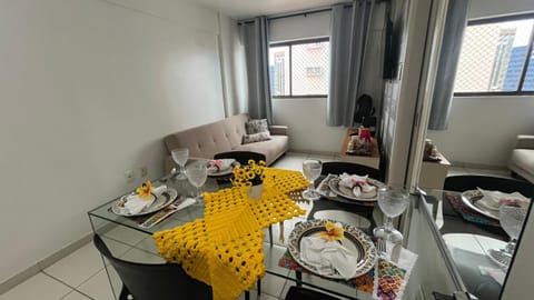 Food and drinks, Seating area