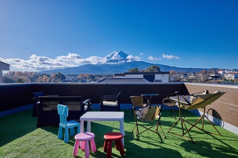 Day, Natural landscape, View (from property/room), Balcony/Terrace, Mountain view