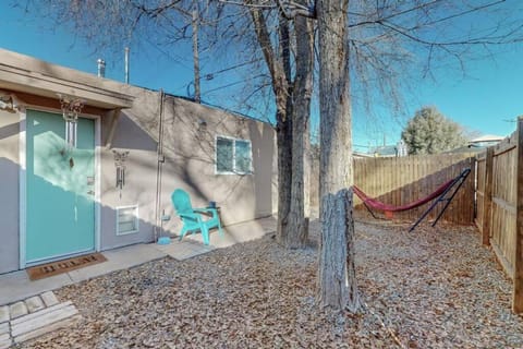 Private Casita Minutes to River Trails and Dining Apartment in Albuquerque