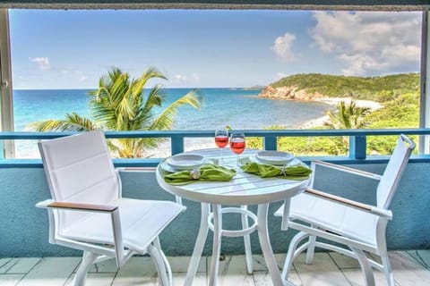 Patio, Natural landscape, View (from property/room), Balcony/Terrace, Seating area, Dining area, Sea view