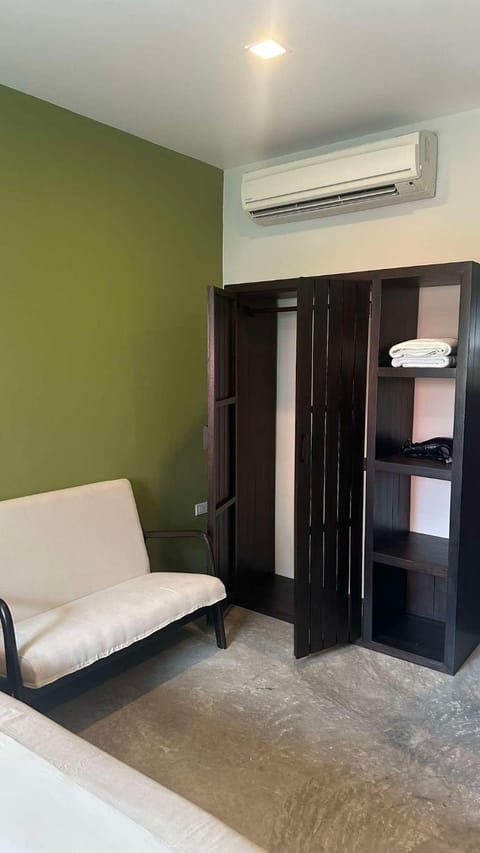 Backyard Apartment Koh Tao Apartment in Ko Tao