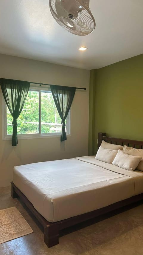 Backyard Apartment Koh Tao Apartment in Ko Tao