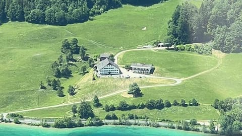 Property building, Day, Natural landscape, Lake view, Inner courtyard view