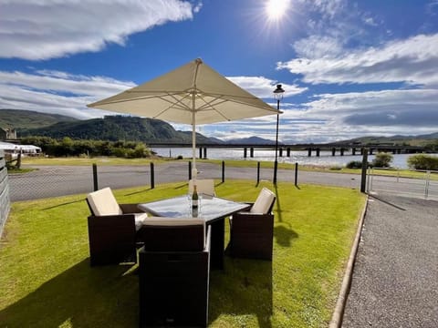 Nearby landmark, Natural landscape, Dining area, Mountain view, Sea view