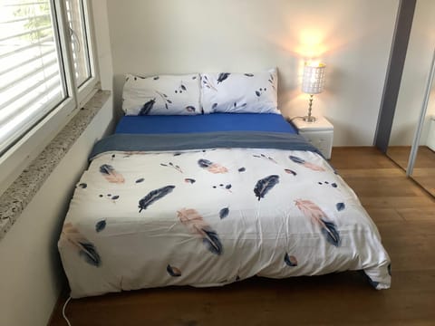 Chambre spacieuse, lumineuse et reposante Vacation rental in Canton of Zurich