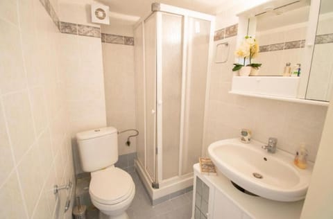 Isthmus luxury apartment Apartment in Halkidiki