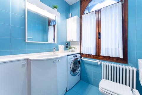 Toilet, Bathroom, bidet, washing machine