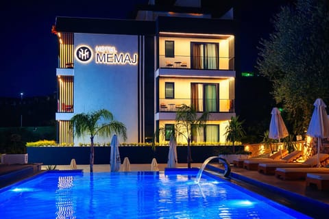 Night, Swimming pool