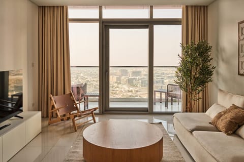 Communal lounge/ TV room, TV and multimedia, View (from property/room), Balcony/Terrace, Living room, Seating area