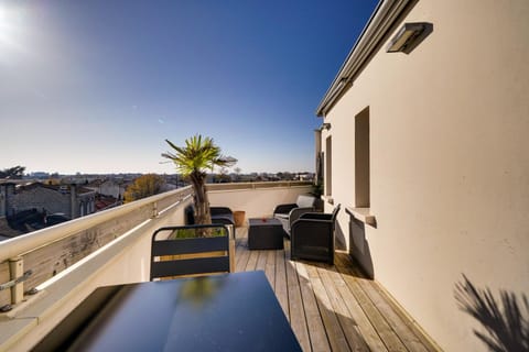 View (from property/room), Balcony/Terrace