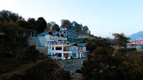 Property building, Nearby landmark, Day, Mountain view
