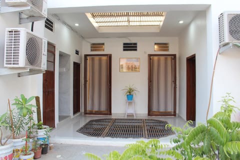 Patio, Day, Lobby or reception, air conditioner