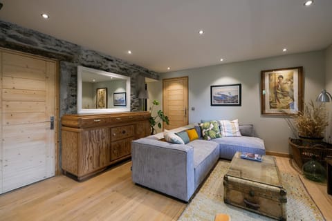 Communal lounge/ TV room, Living room