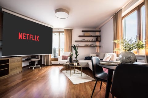 Communal lounge/ TV room, Living room, Seating area