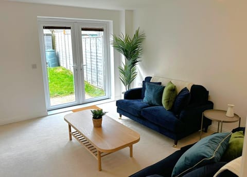 Communal lounge/ TV room, Living room