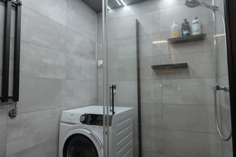 Shower, Bathroom, washing machine