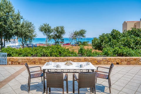 Patio, Day, Natural landscape, Dining area, Sea view