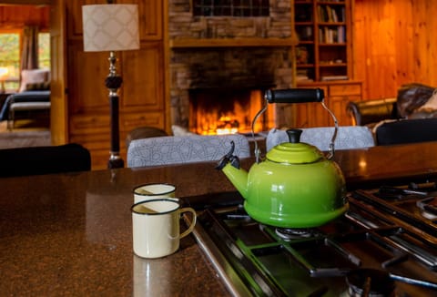 Seating area, flat iron