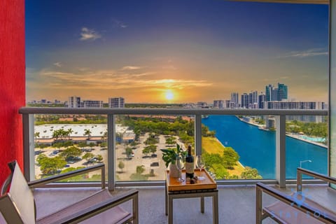 Stylish Apartment Near Beach Inn in Hallandale Beach