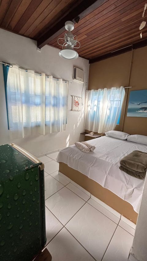 Bed, Photo of the whole room, Bedroom, minibar, air conditioner