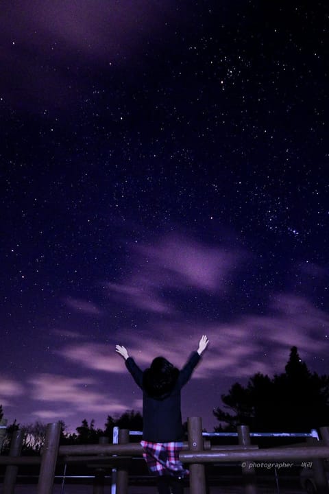 Night, Natural landscape, Activities, Evening entertainment