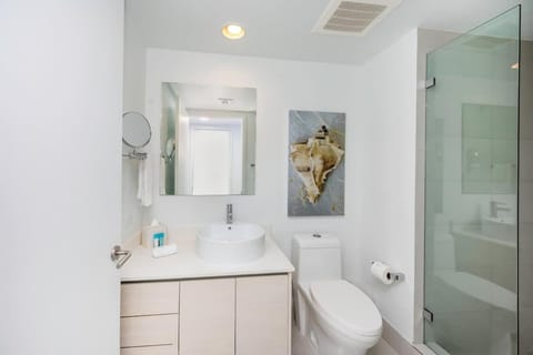 Amazing Family Studio at Beachwalk on Hallandale Inn in Hallandale Beach