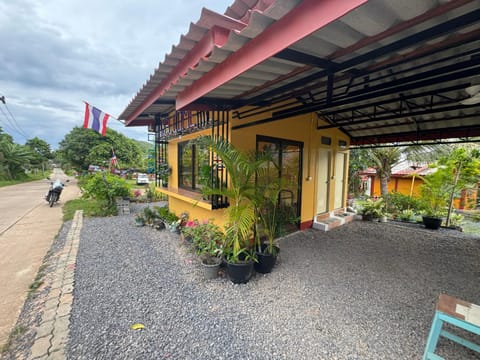 Baan Suan Sunset Nature lodge in Krabi Changwat