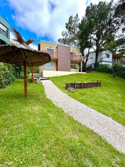 Property building, Day, Natural landscape, Garden view