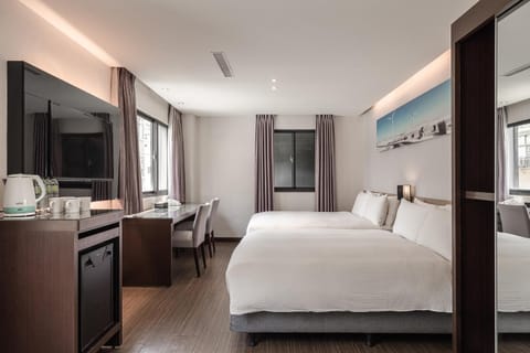 Bed, Photo of the whole room