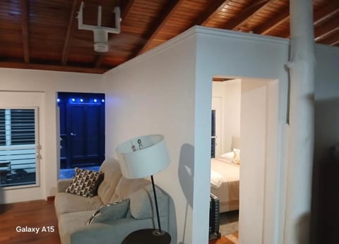 Dove Escapes -3 bdrm Home in Riversdale Villa in Stann Creek District