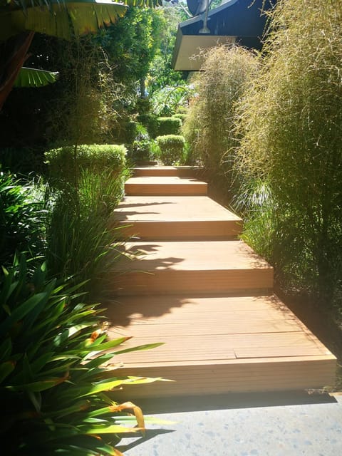 Cozy Studio & King-bed Ensuite Vacation rental in Northland