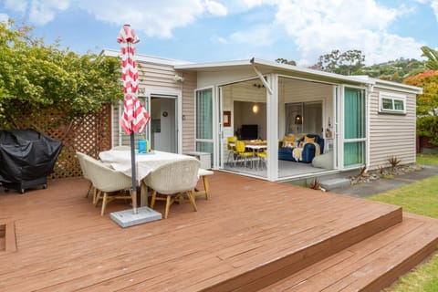 Property building, Patio, Day, BBQ facilities, Garden, Balcony/Terrace, Seating area, Dining area, Garden view