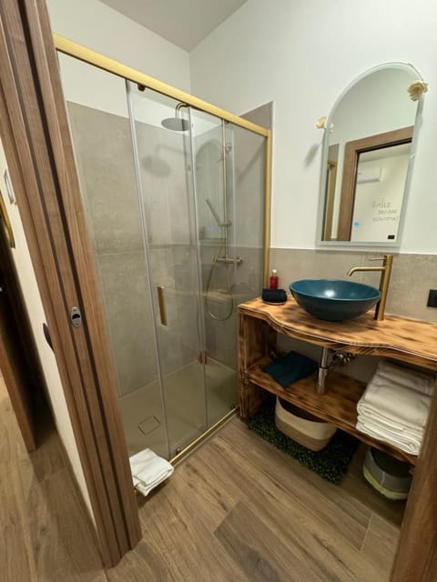 Escape Room 04 Bed and Breakfast in Province of Brescia